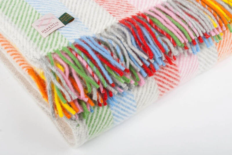 TM-SRG-Strepen-breed-Regenboog-wollen-dekentje