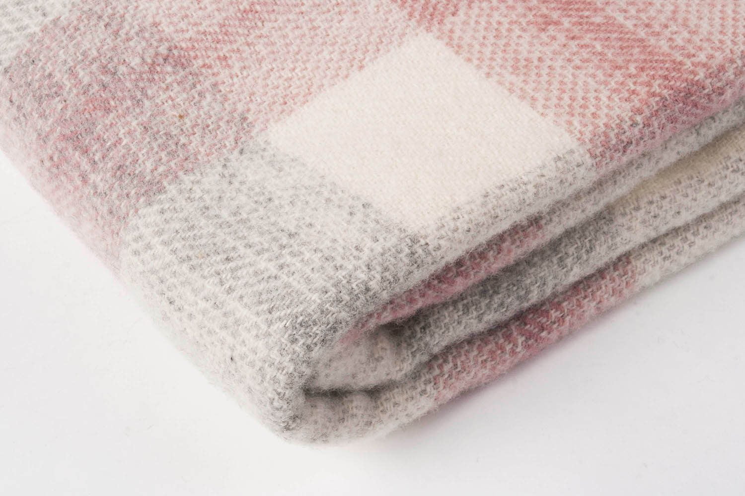 Tweedmill-Streepruit-Roze-Grijs-Wit-wollen-dekentje