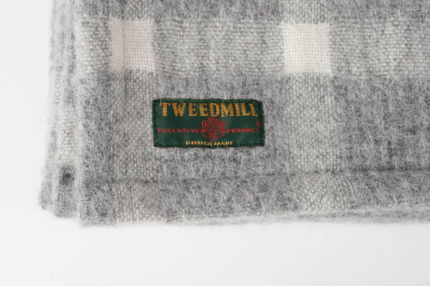 Tweedmill-babydeken-BGW-Geblokt-Grijs-wit-wollen-alpaca-dekentje