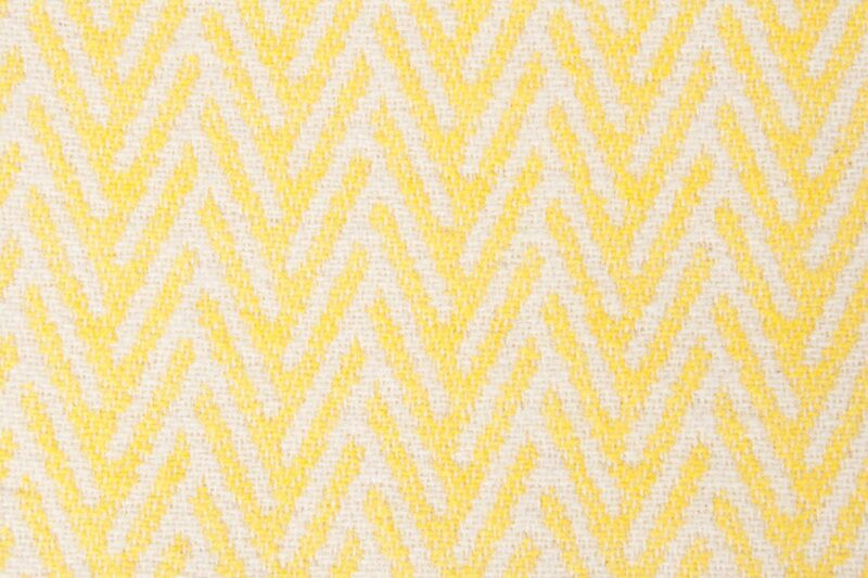 Tweedmill-plaid-VGW-Visgraat-Lichtgeel-wit-katoen-dekentje