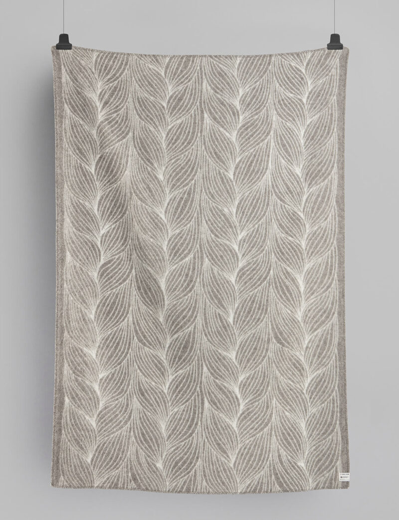 Røros plaid - Naturpled flette - Grijs - Wit - wollen-dekentje
