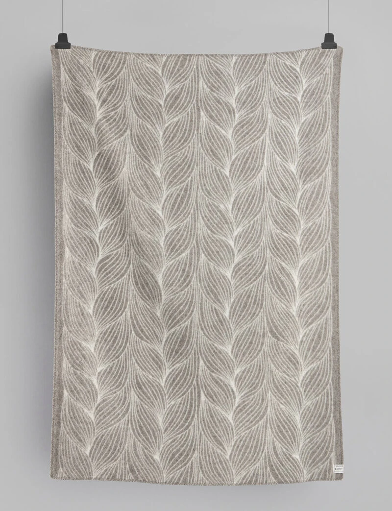 Røros plaid - Naturpled flette - Grijs - Wit - wollen-dekentje