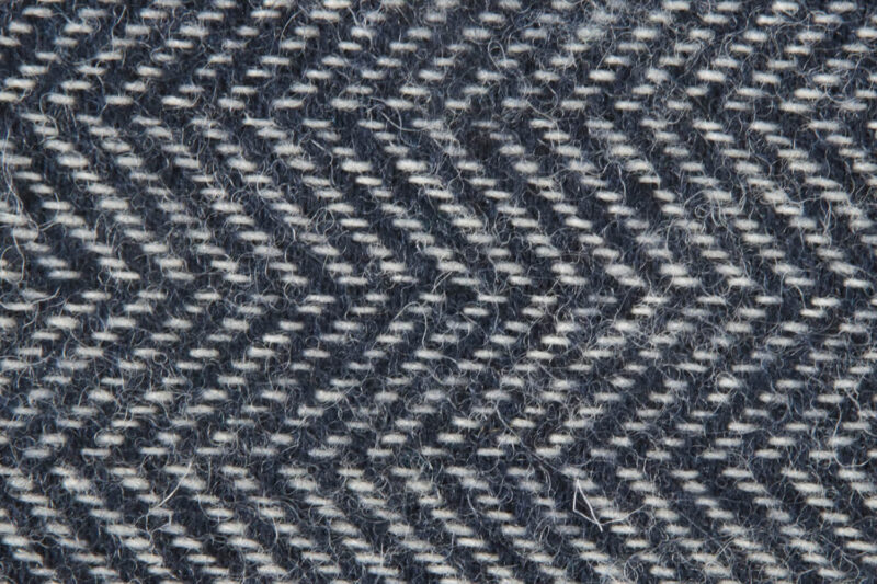 McNutt plaid - visgraat - Donkerblauw-wollen-dekentje