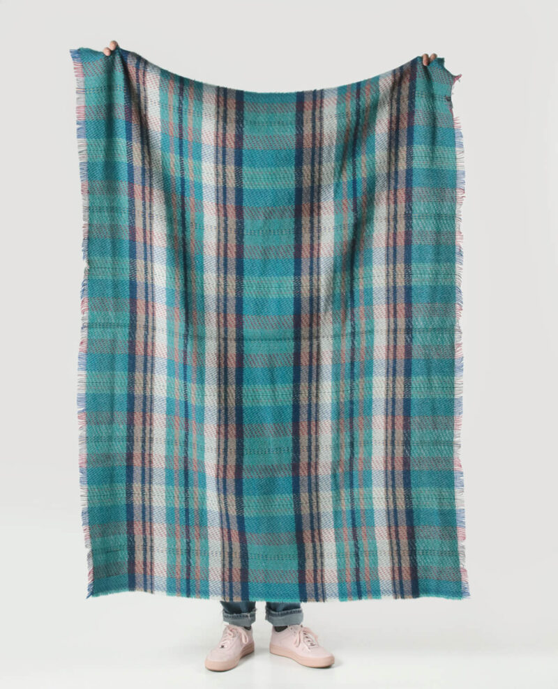 Tweedmill plaid MEDIUM-Recycled wol-Tartan-Turquoise blauw-wollen-dekentje