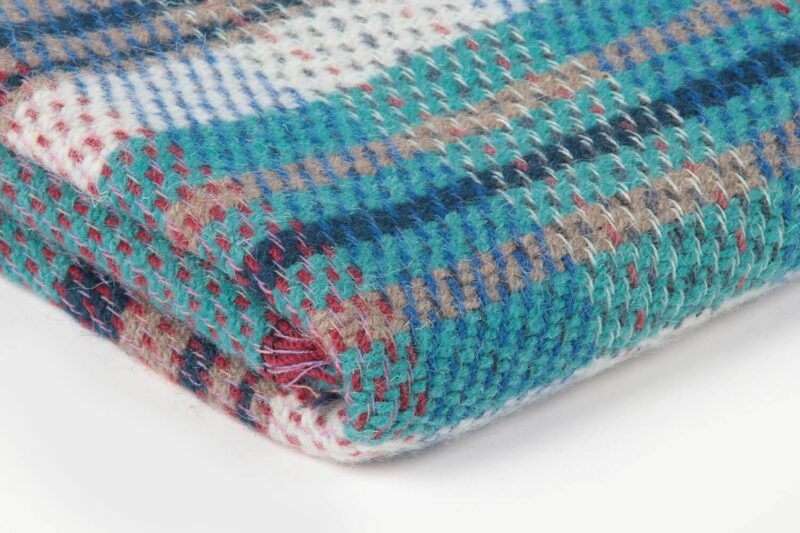 Tweedmill plaid MEDIUM-Recycled wol-Tartan-Turquoise blauw-wollen-dekentje