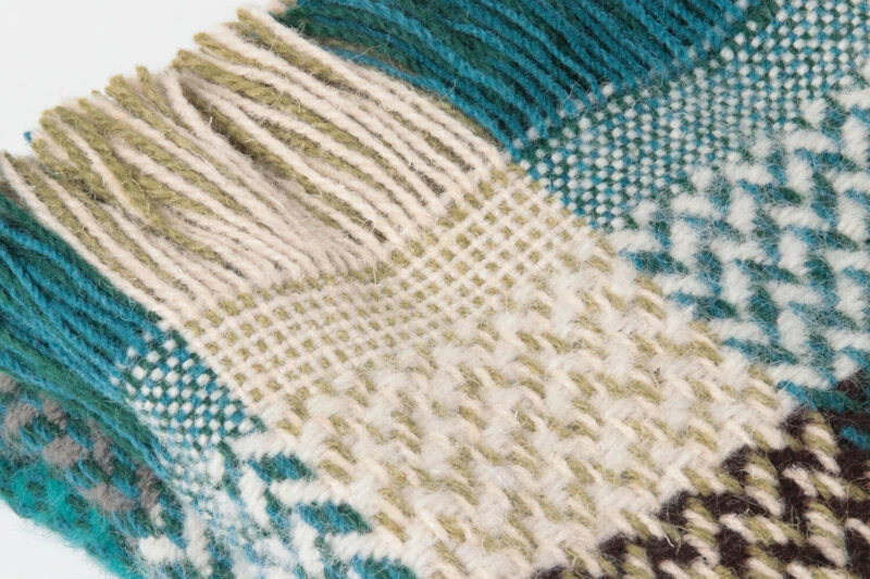 Tweedmill plaid XL-Recycled wol-Blokken-Turquoise-beige-wollen-dekentje