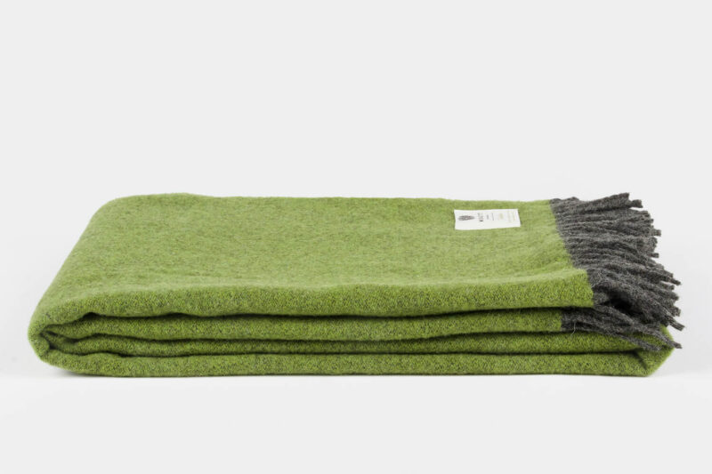 McNutt plaid - effen - Appelgroen grijs-wollen-dekentje
