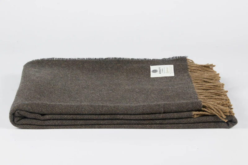 McNutt plaid lamswol - effen - Bruin-wollen-dekentje