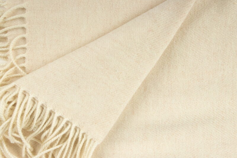 McNutt plaid lamswol - effen - Creme-wollen-dekentje