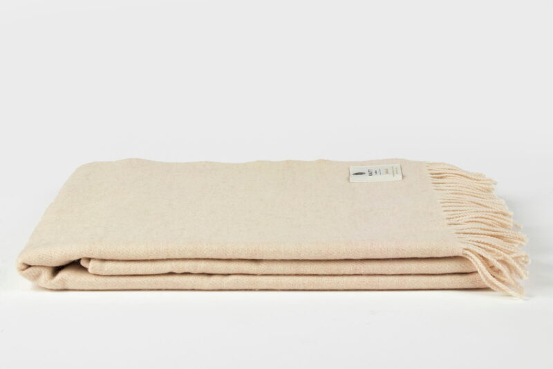 McNutt plaid lamswol - effen - Creme-wollen-dekentje