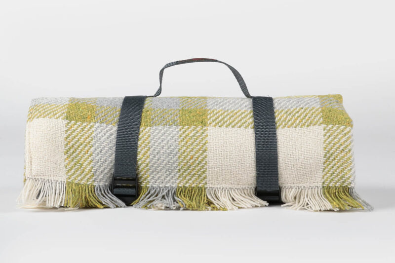 Tweedmill-Picknickkleed-wol-Tartan-Appelgroen-beige-grijs-waterdicht