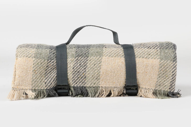 Tweedmill-Picknickkleed-wol-Tartan-Groen-beige-grijs-waterdicht