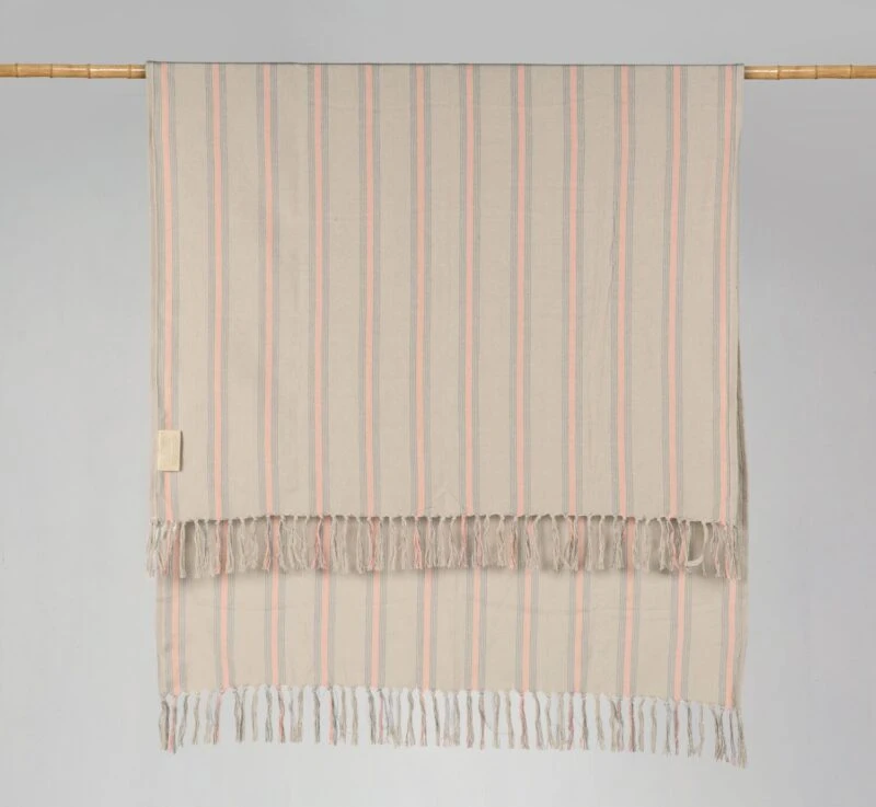 Weaver green plaid-Recycled-Linnen-Baneni-Beige-roze-wollen-dekentje