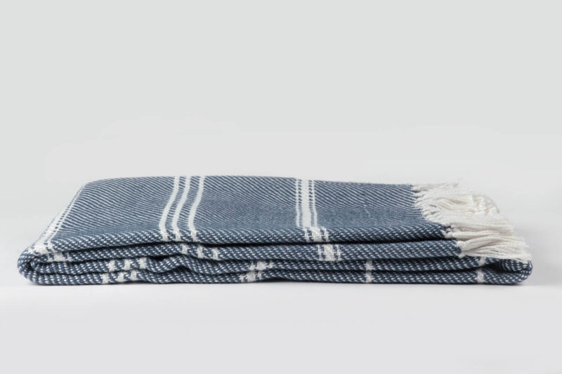 Weaver green plaid XL-Recycled-Strepen Oxford stripes-Donkerblauw wit-wollen-dekentje