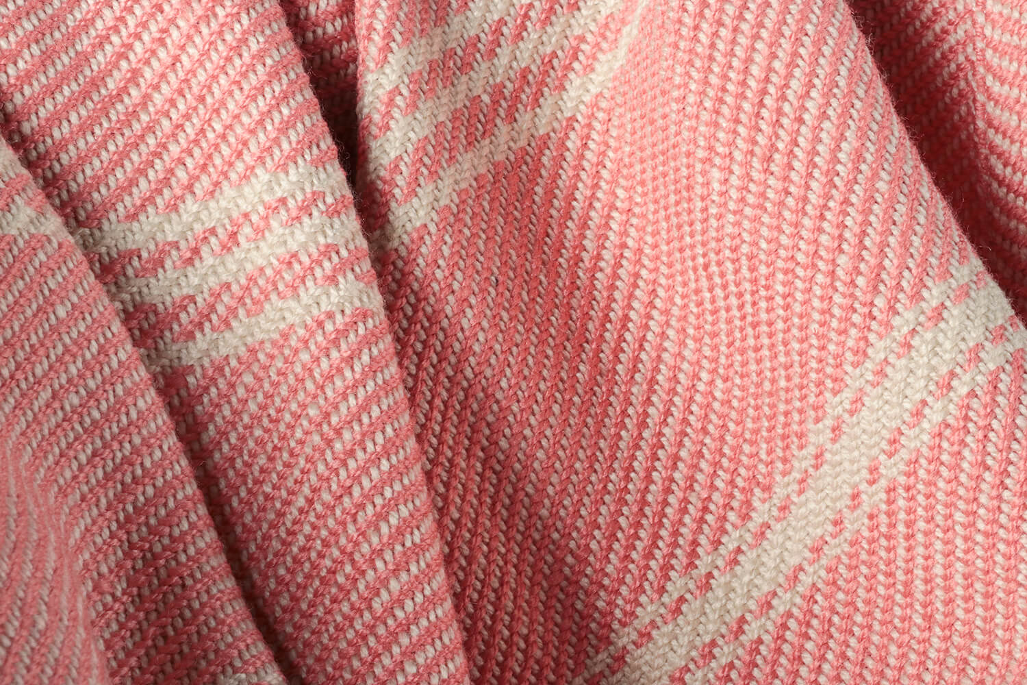 Weaver green plaid XL-Recycled-Strepen Oxford stripes-Roze wit-wollen-dekentje