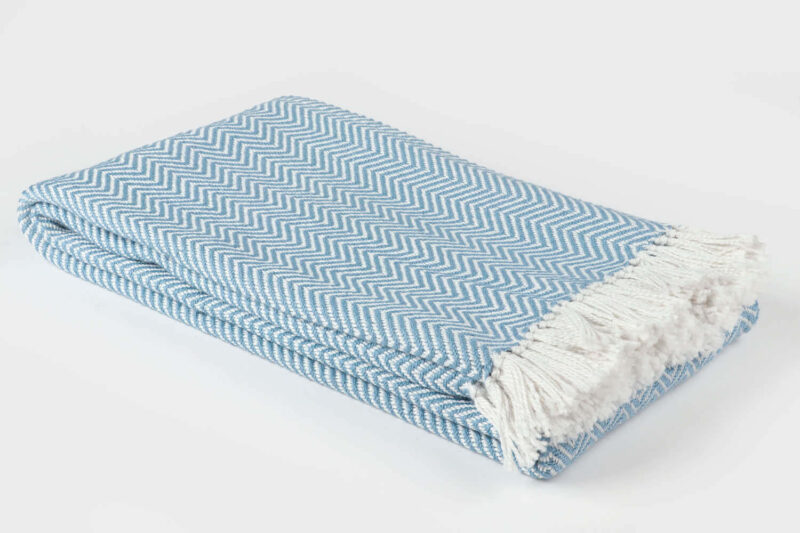 Weaver green plaid XL-Recycled-Visgraat-Lichtblauw wit 2-wollen-dekentje