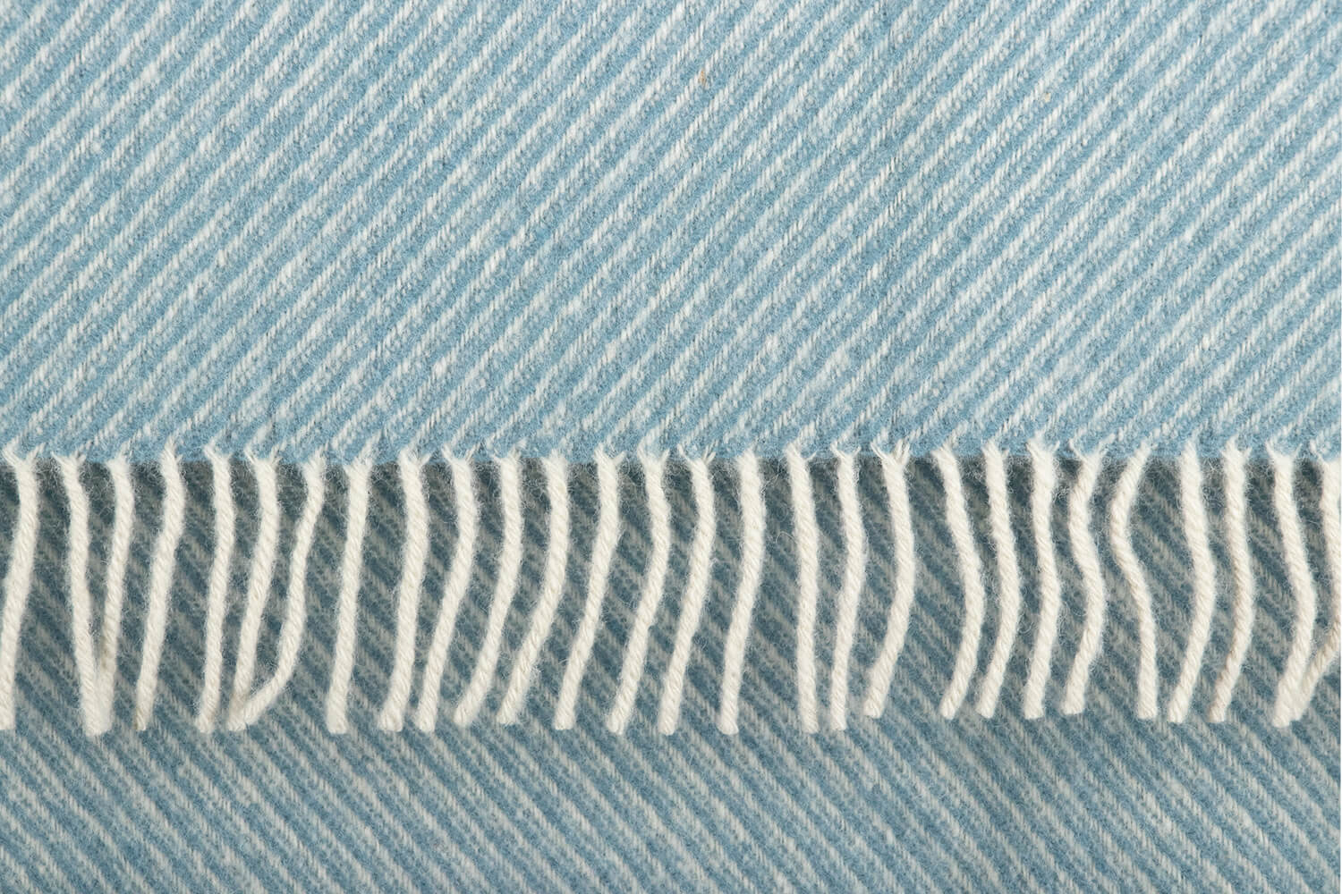 Tweedmill plaid-Diagonaal-Blauw-Wit-wollen-dekentje