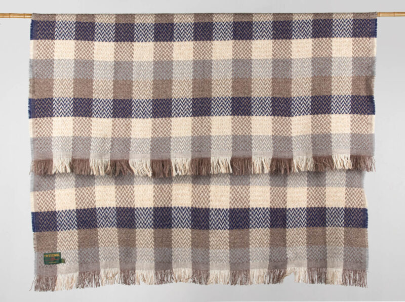 Tweedmill plaid XL-Recycled wol-Blokken-Beige Blauw-wollen-dekentje-a