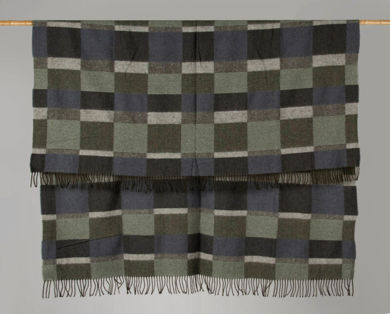 McNutt plaid - Geblokt - Sparrow Block-Groen blauw-wollen-dekentje-a