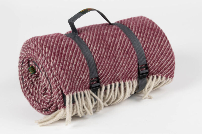 Tweedmill-Picknickkleed wol-Strepen diagonaal Rosewood-Rood-waterdicht-a