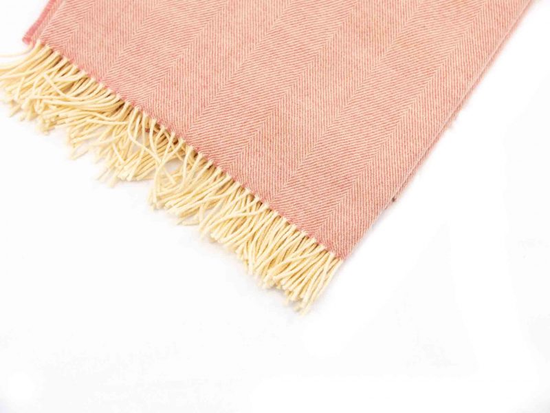 McNutt Merino Dekentje Visgraat Oud roze-1