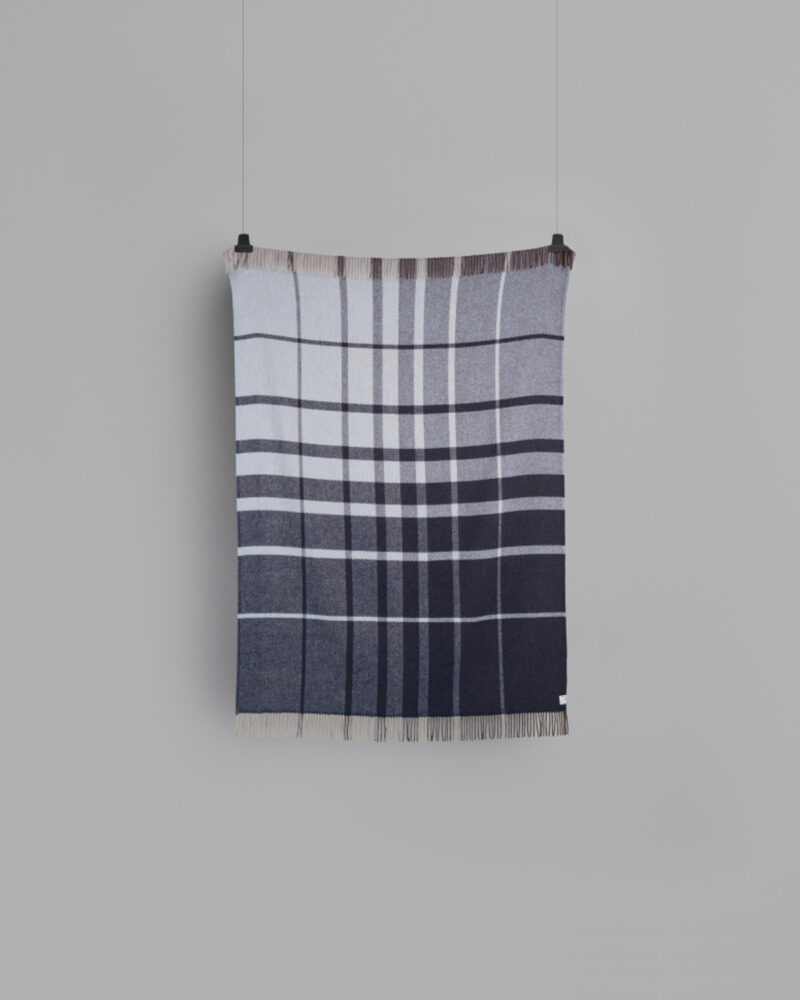 Røros “Filos” – Wollen Plaid – Blauw