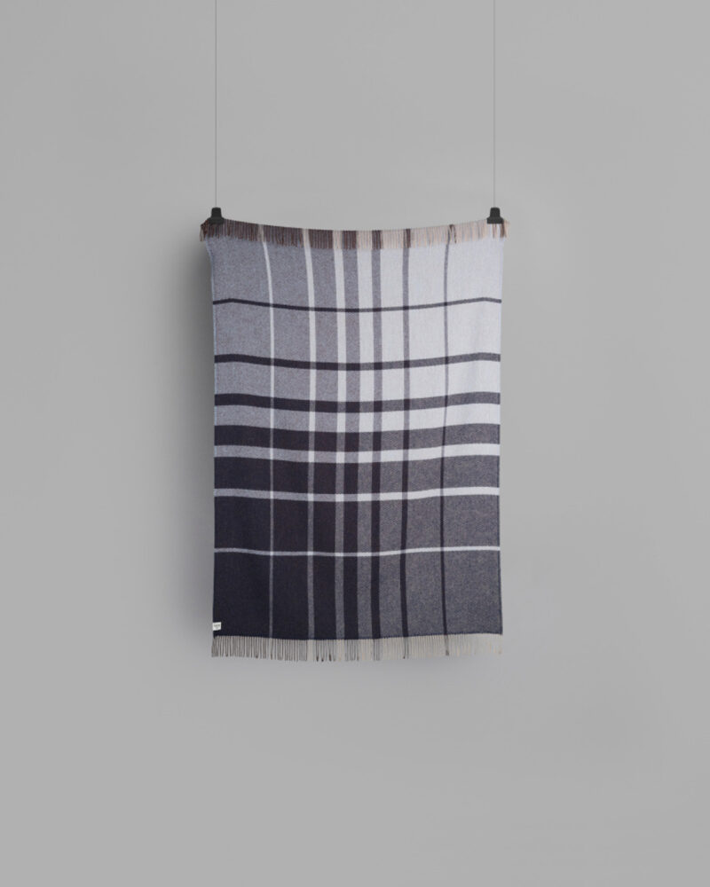 Røros “Filos” – Wollen Plaid – Blauw